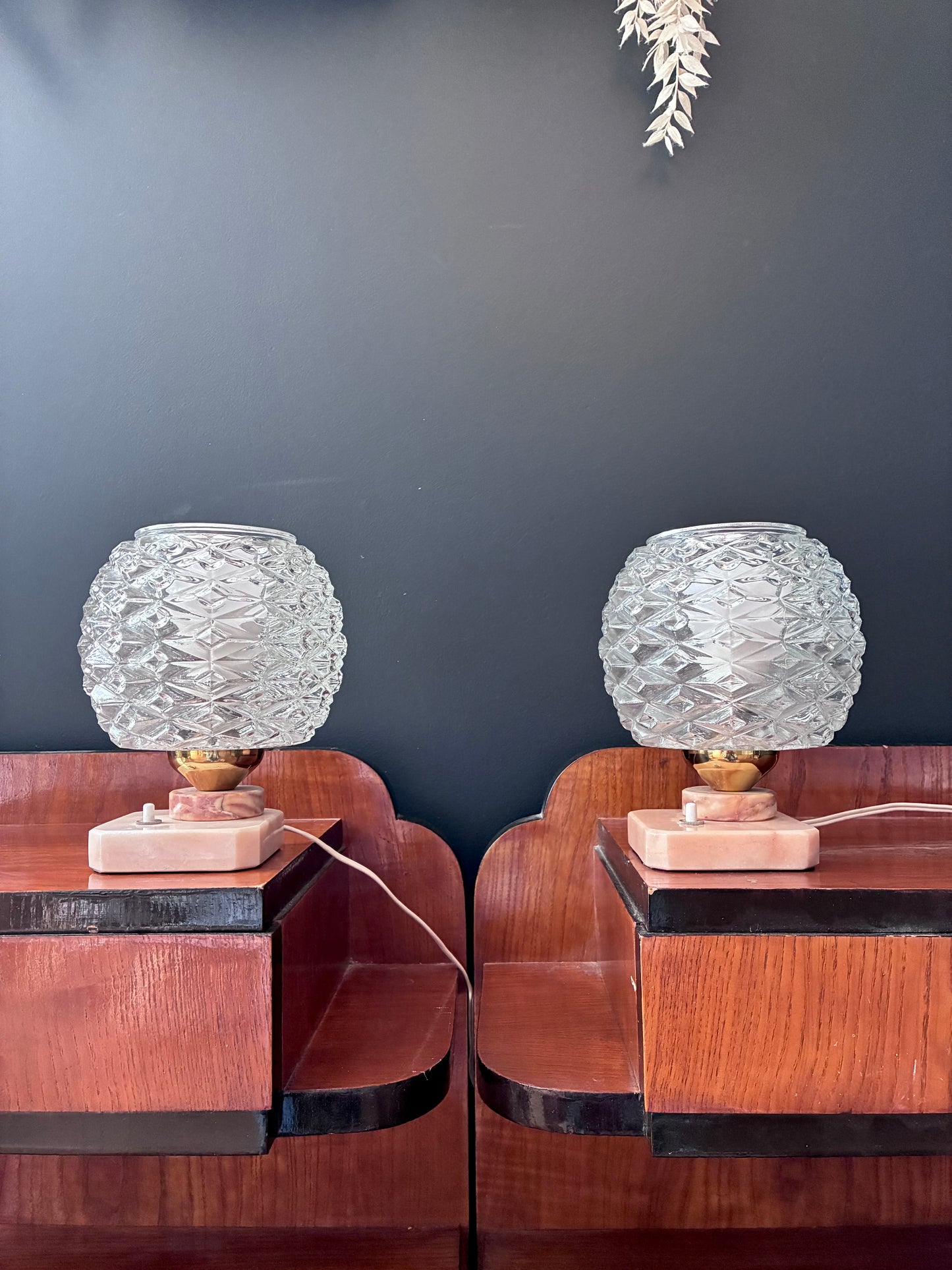 Paire de lampes "Pink" en verre et albâtre rosé - 1970.
