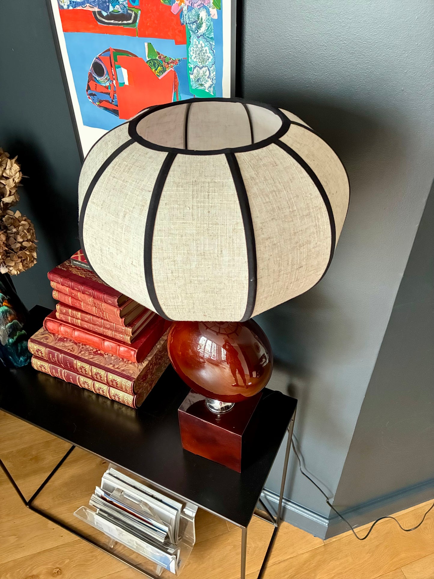 Grande lampe "Sphère" en métal bordeaux - 1970.