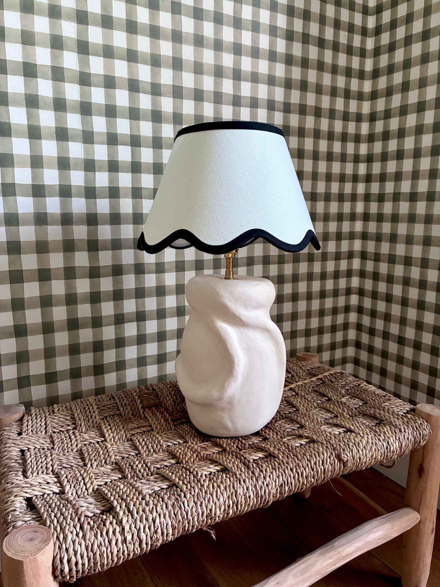 Lampe médium en papier maché "Pulpa Papyra" - 2026.