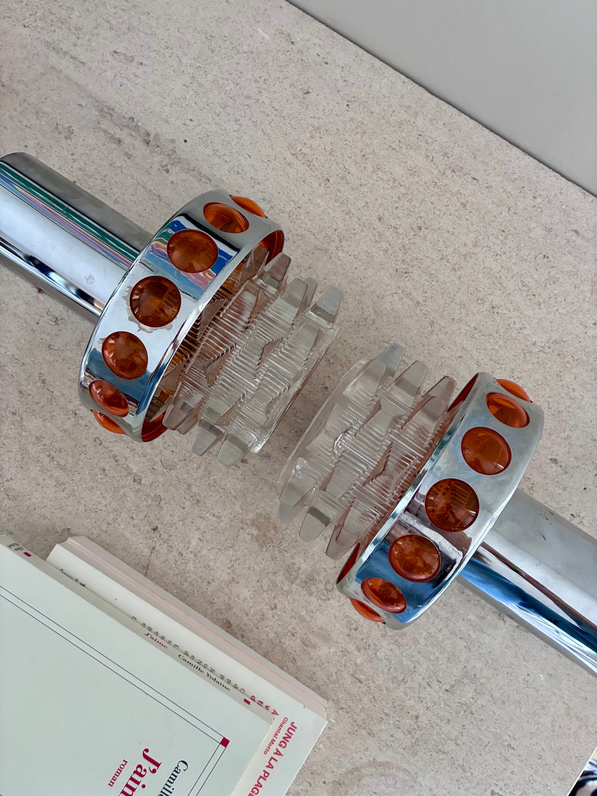 Paire d'appliques "Turbines" en métal et verre - 1970.