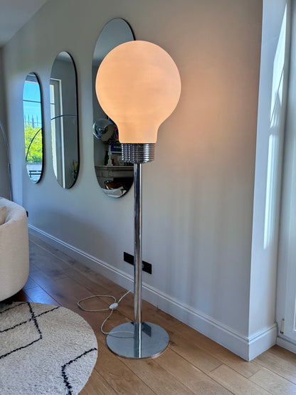 Lampadaire "Bulbe" en métal et verre - 1980.