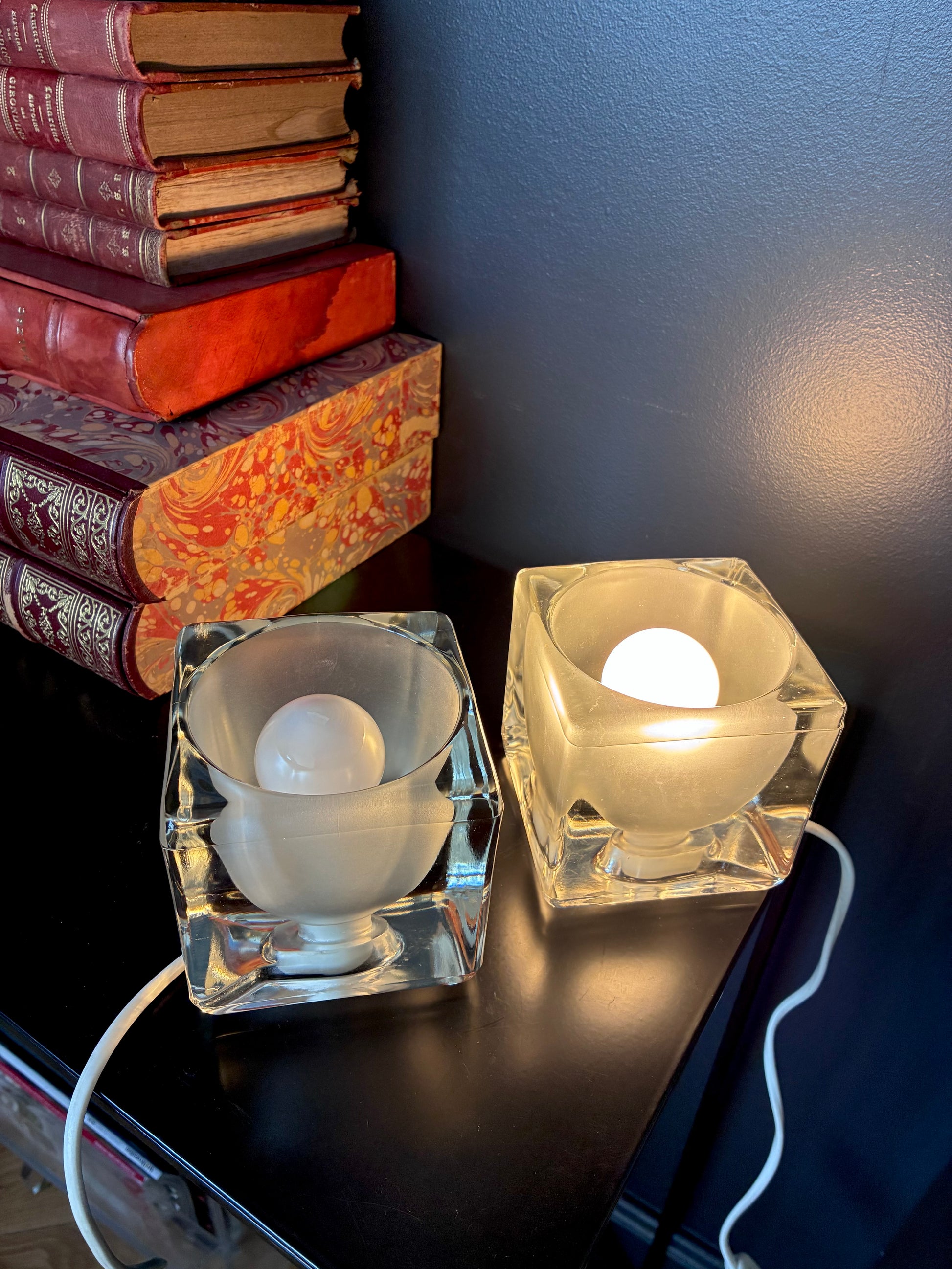 Paire de lampes "Ice cube" en verre - 1970.