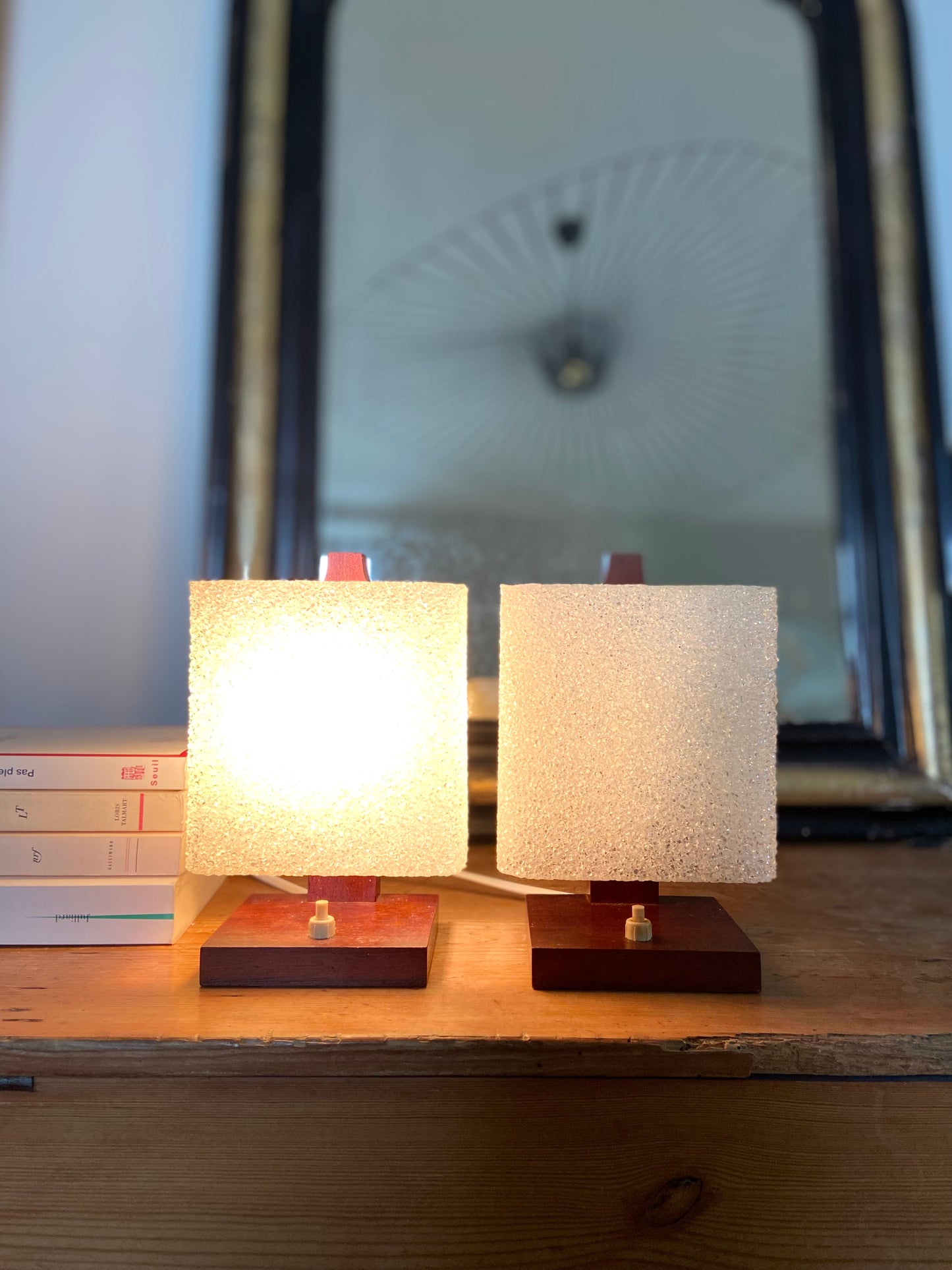 Paire de lampes de chevet cubique - 1960.