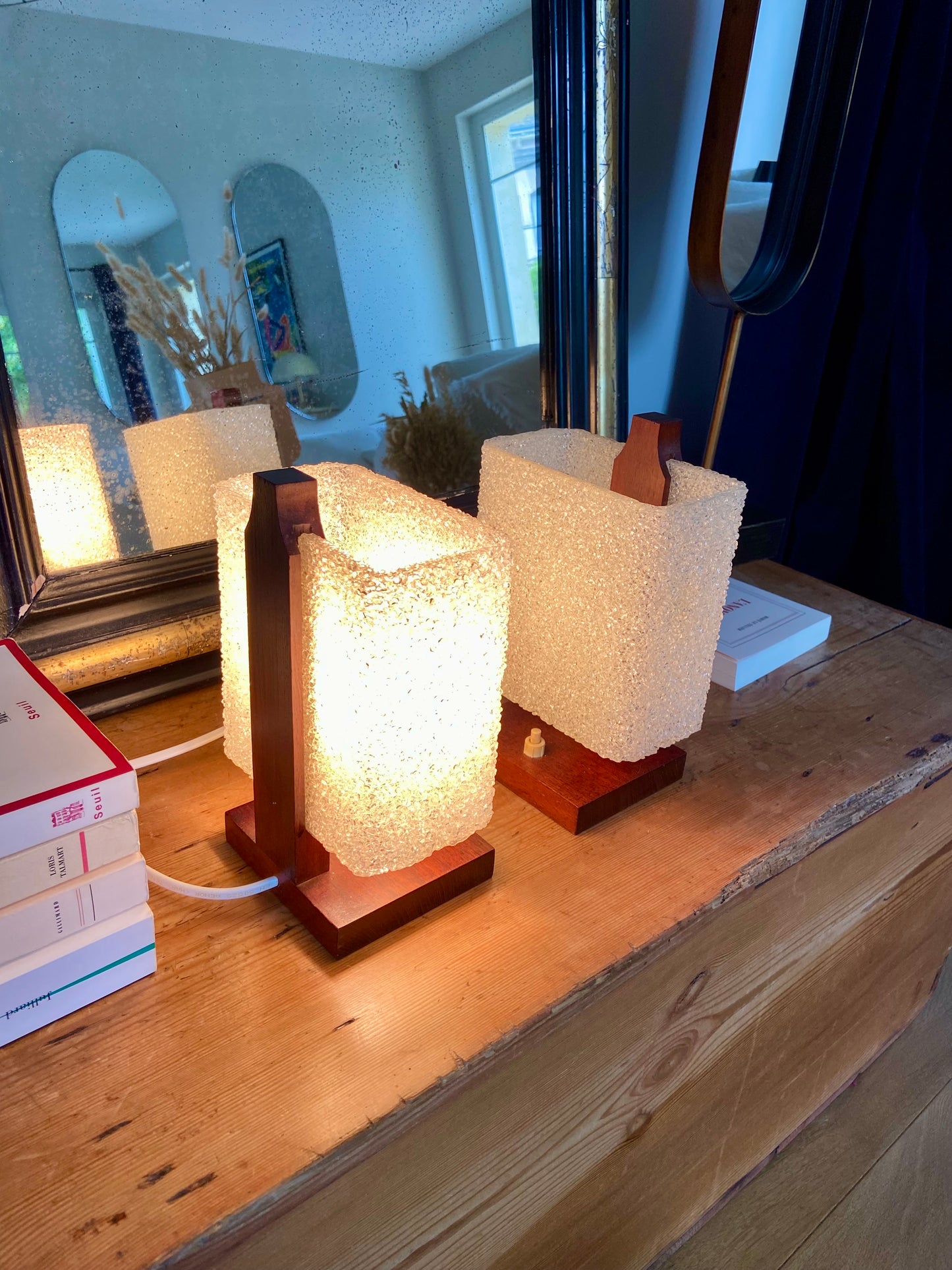 Paire de lampes de chevet cubique - 1960.