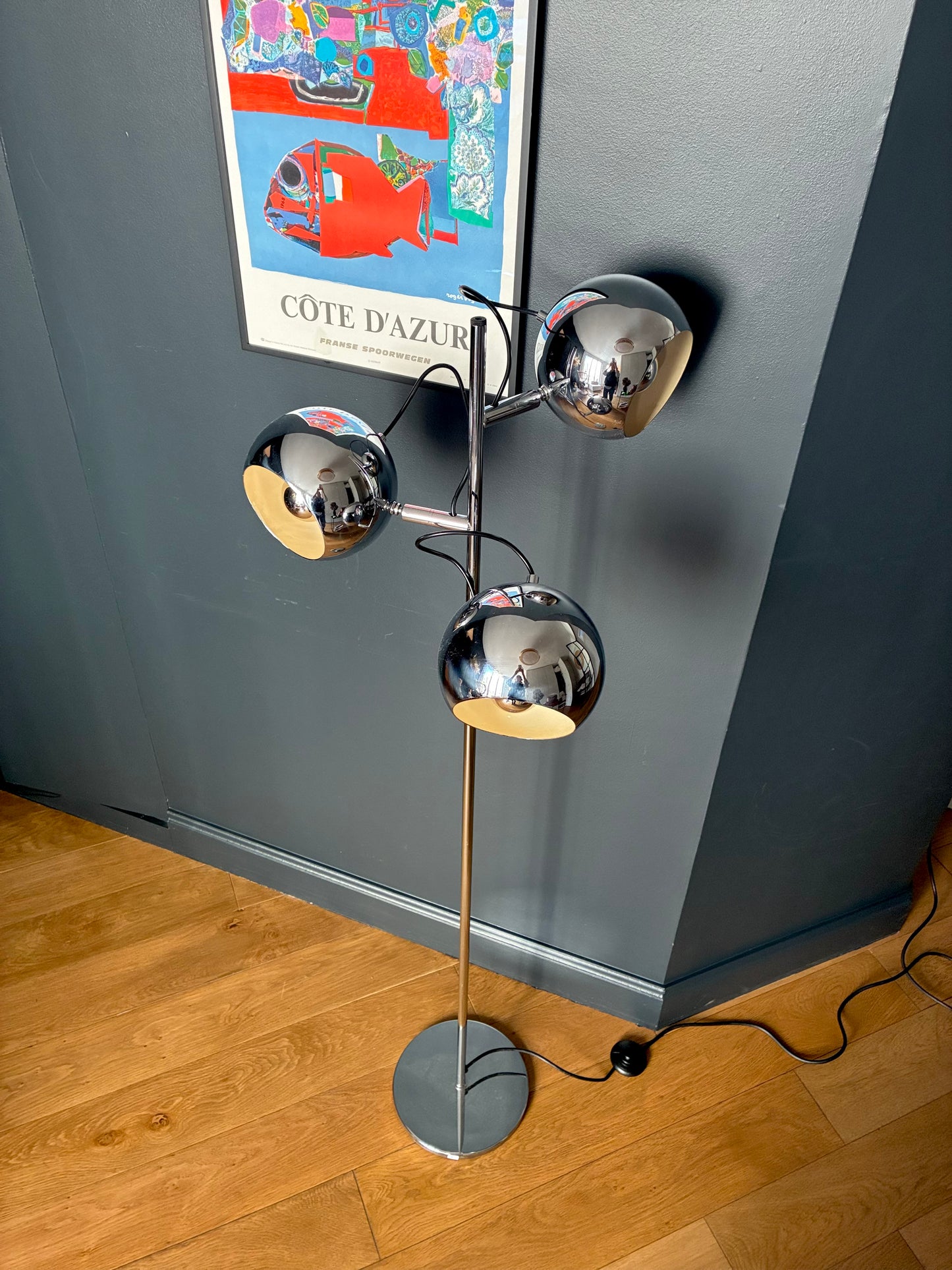 Lampadaire en acier chromé "Eye-ball" - 1975.