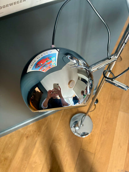 Lampadaire en acier chromé "Eye-ball" - 1975.