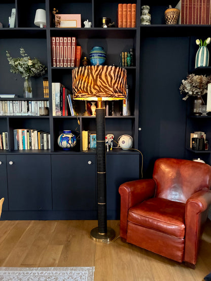 Grand lampadaire Ralph Lauren en cuir et laiton - 1970.