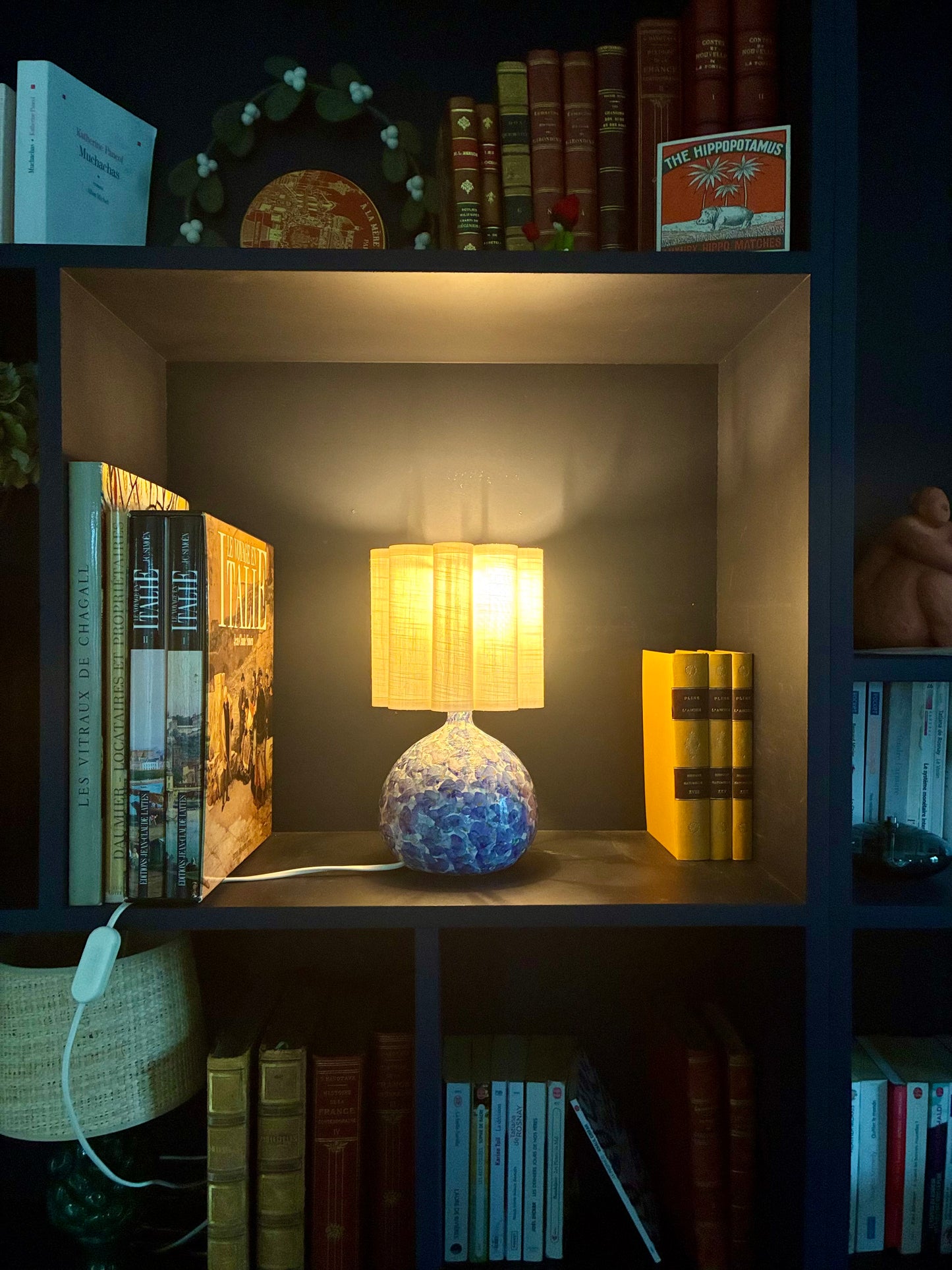 Petite lampe "Fleurie" signée Vallauris en céramique peinte - 1960.