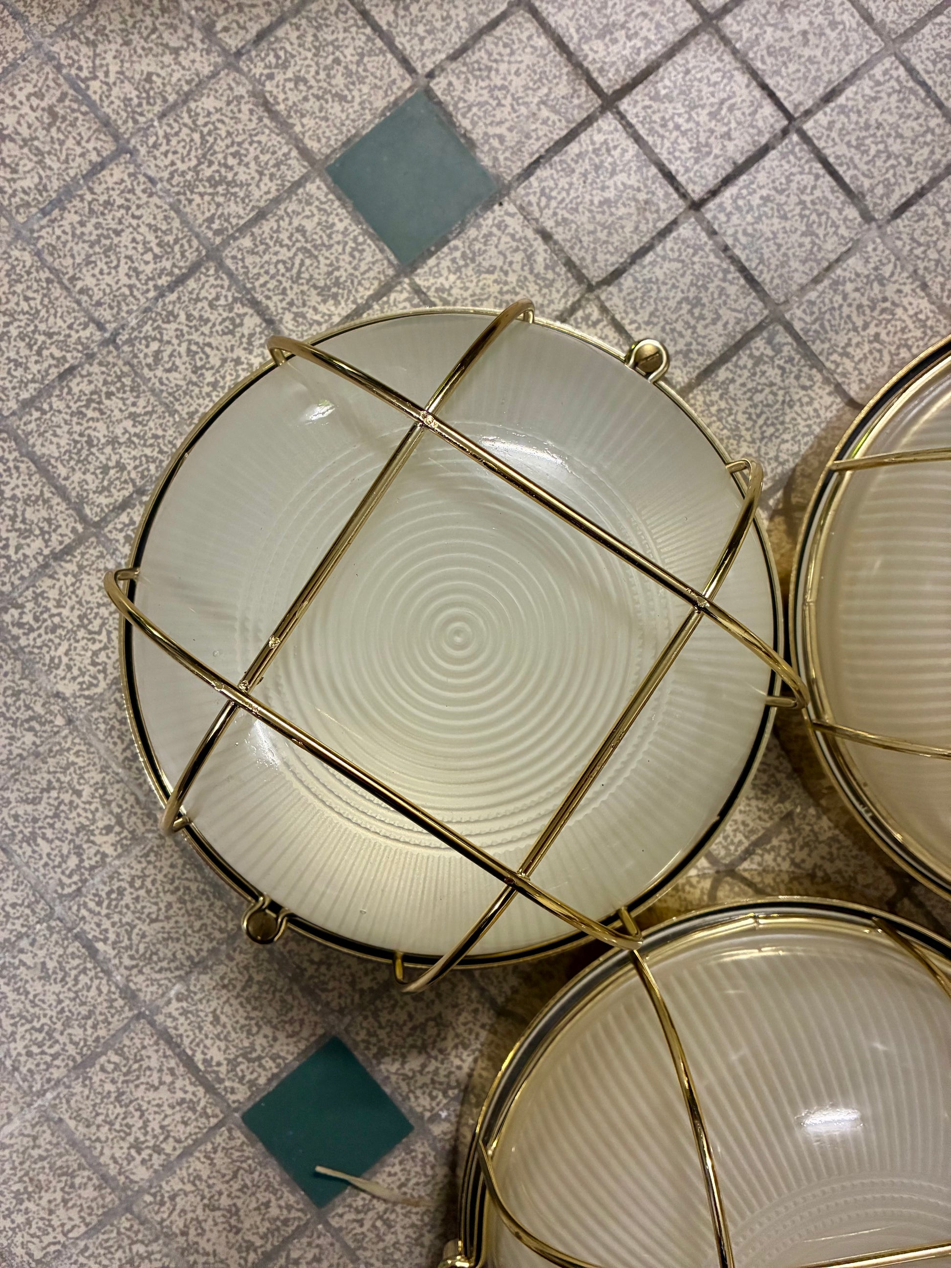 Paire d'appliques industrielles en verre et métal - 1970.