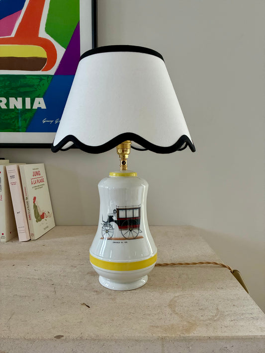 Petite lampe "Paris" en porcelaine - 1970.