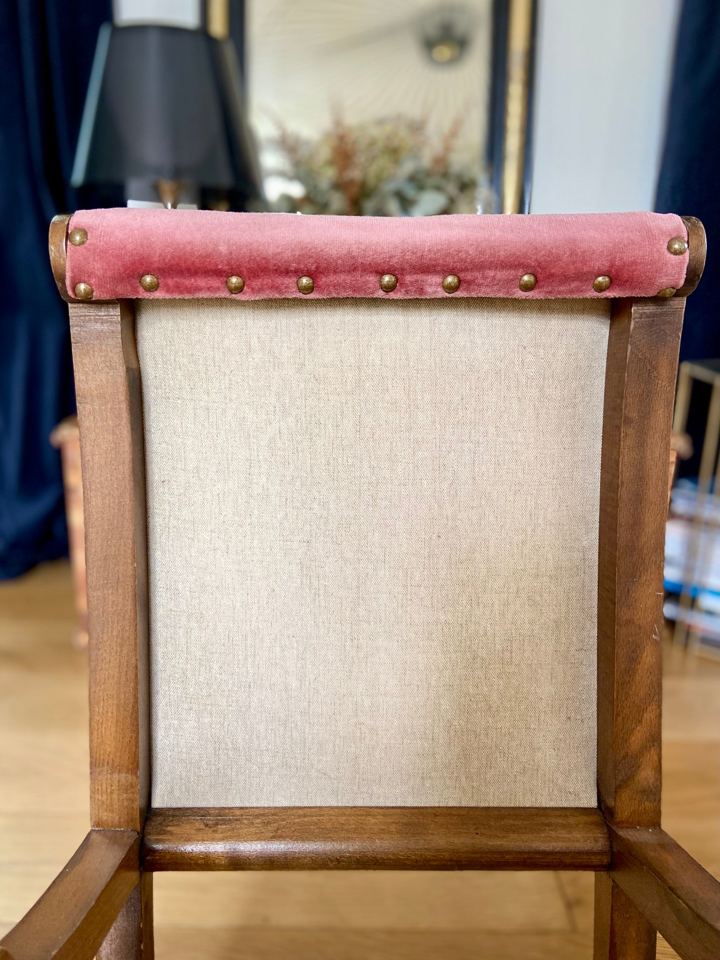 Rocking footstool in velvet and wood - circa 1950.