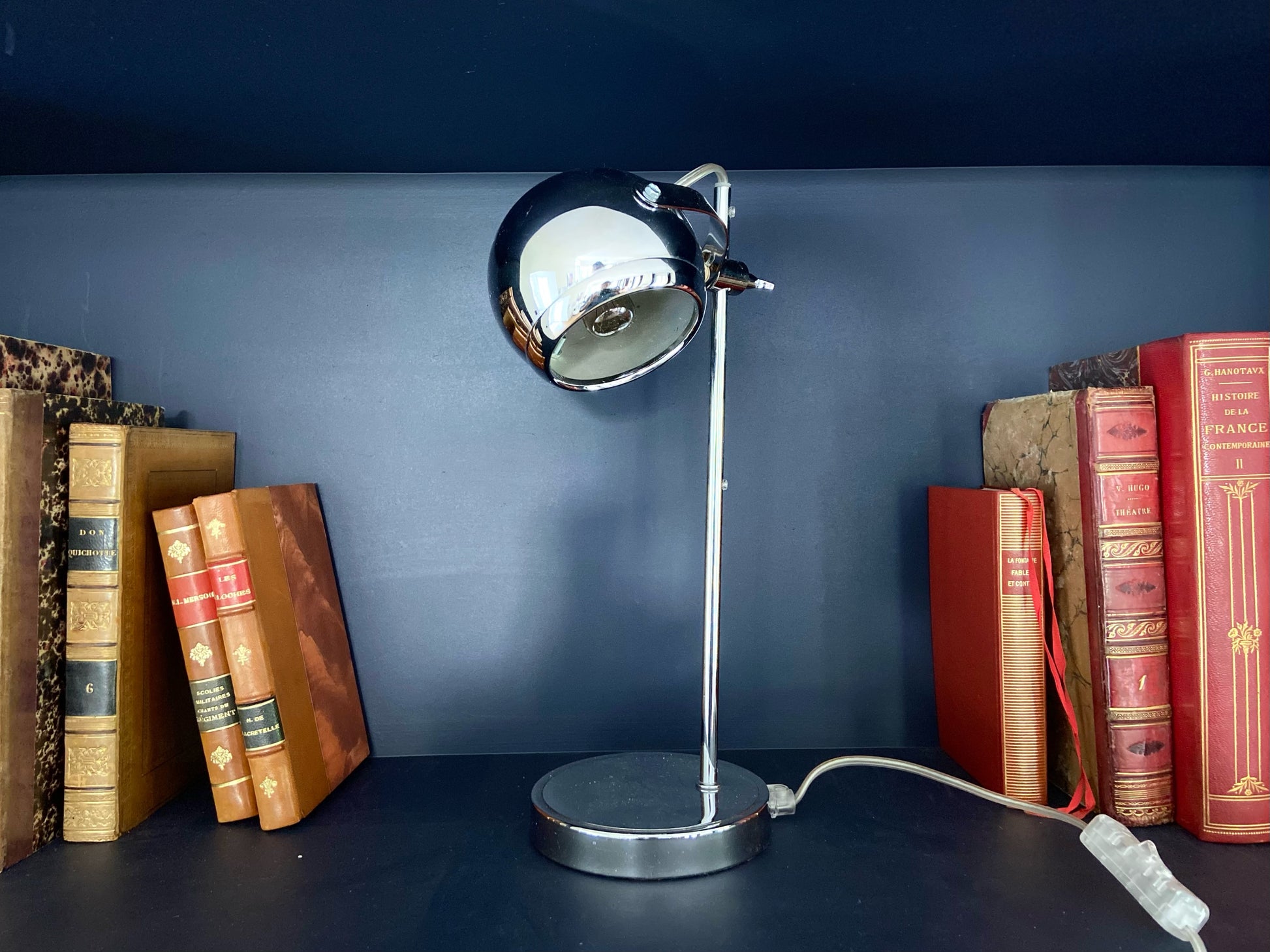 Lampe esprit "Eye-ball" en métal chromé