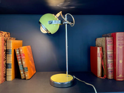 Lampe esprit "Eye-ball" en métal chromé et jaune pastel